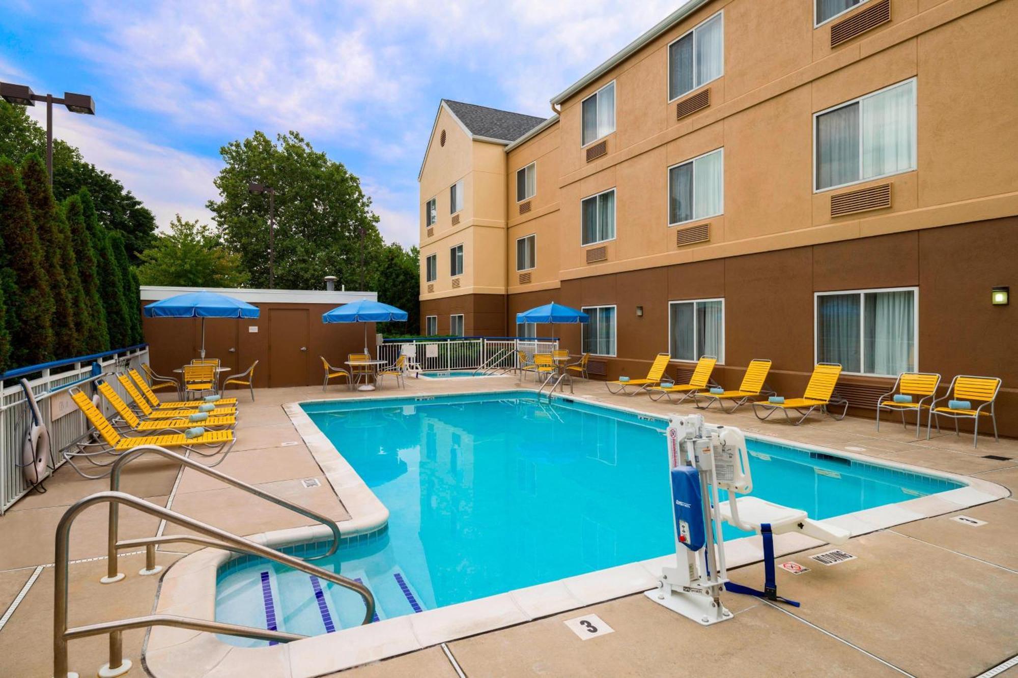 BW Allentown Bethlehem Lehigh Valley Inn & Suites Esterno foto